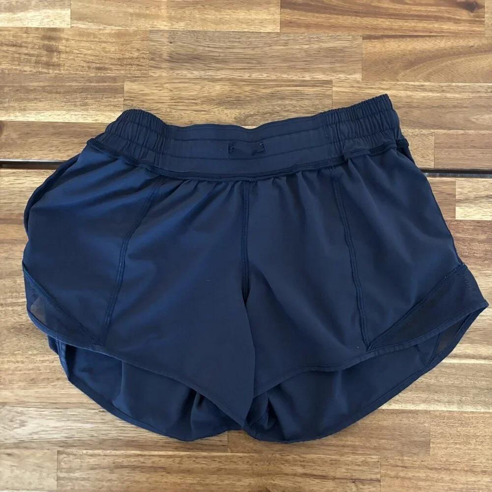 Lululemon Womens Hotty Hot Shorts (FIT LIKE A 2) Tennis Preppy Gym*LINER REMOVED
